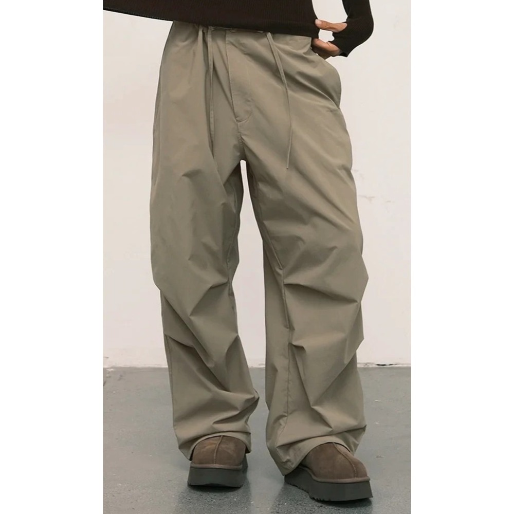 New An Action A Day Parachute Pants Women's Khaki Size Small New With Tags